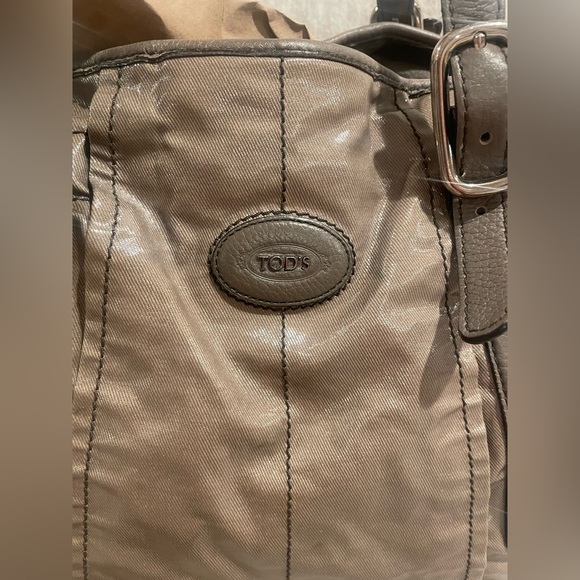 TOD’S QUIET LUX BUCKET BAG - Picture 5 of 16